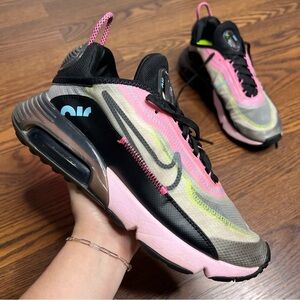 2020 Nike Women’s Air Max 2090 'Lotus Pink' size 9